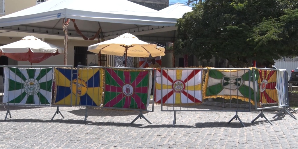 Ficou definido que pelo menos oito agremiações vão desfilar na Morada do Samba