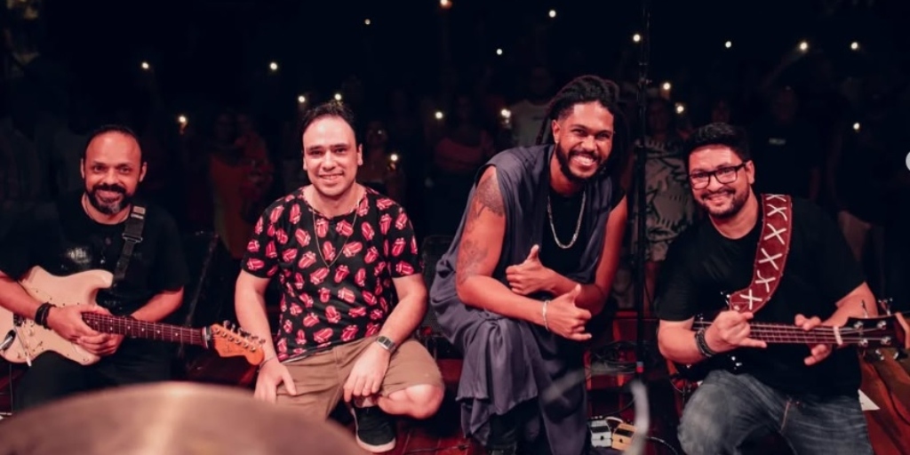 O cantor Dândi se apresenta com o espetáculo Lado B no Sesc Teresópolis