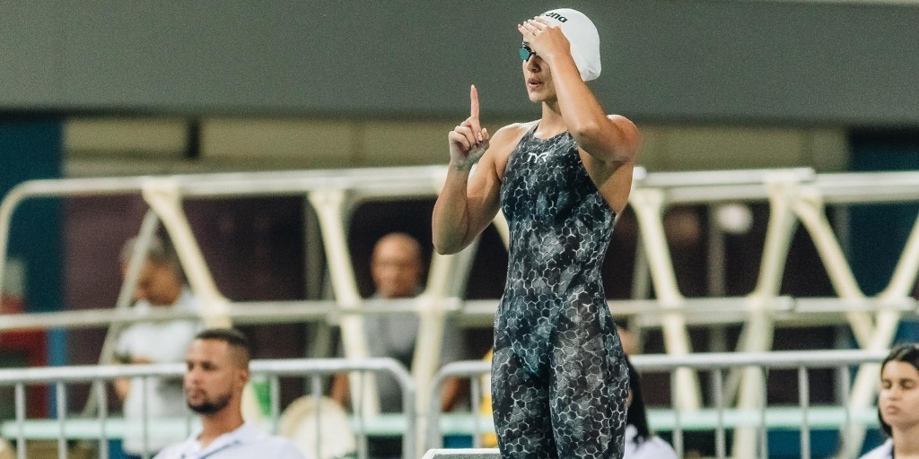 Jhennifer Alves na competição Troféu Brasil 2022