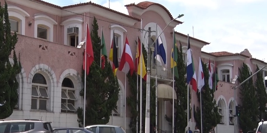 MPRJ, MPT, MPF e Prefeitura de Friburgo assinam TAC para reduzir cargos comissionados no município