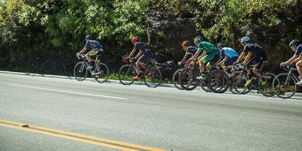 GP da Montanhas: ciclistas vão movimentar rodovia entre Cachoeiras de Macacu e Nova Friburgo