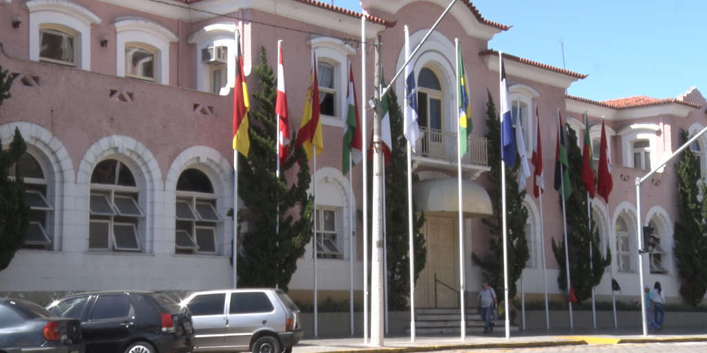 Prefeitura de Nova Friburgo agenda licitação de lote do transporte escolar que ficou sem o serviço