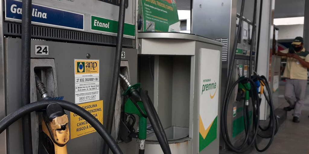 Postos serão obrigados a exibir composição dos preços dos combustíveis