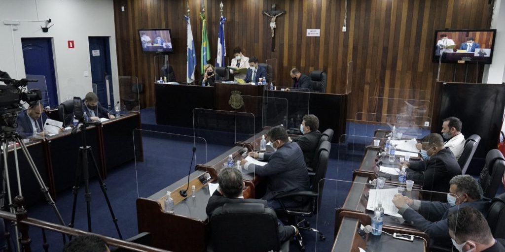 Câmara de Cabo Frio aprova mudança na lei que veta concessão do Mercado Sebastião Lan