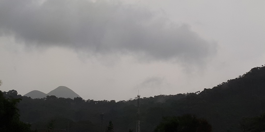 Chuva forte atinge vários bairros de Nova Friburgo nesta quinta-feira