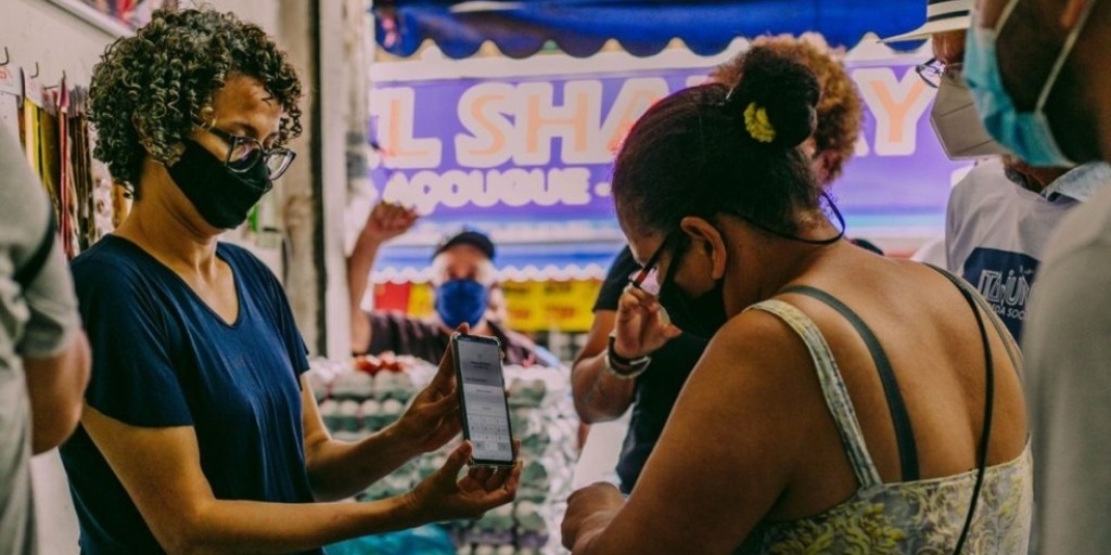 Moeda Social Itajuru faz circular R$ 50 mil e beneficia famílias carentes em Cabo Frio