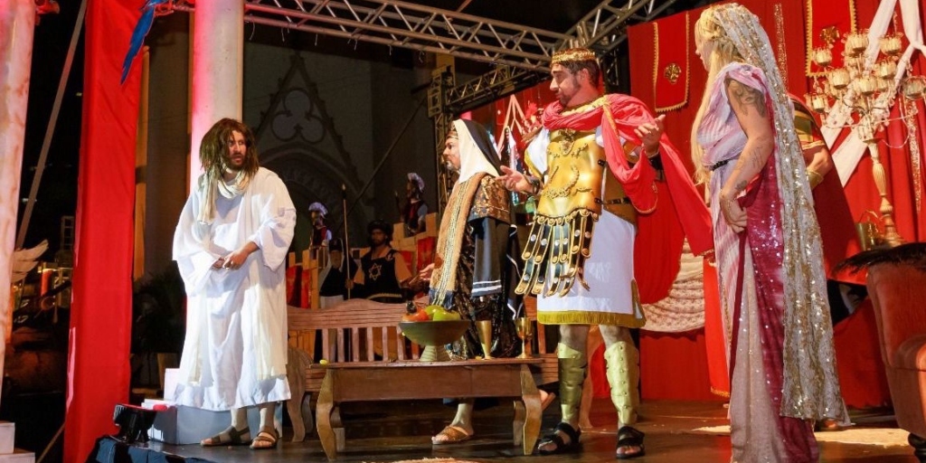 Jesus e Herodes, é um dos trechos da encenação