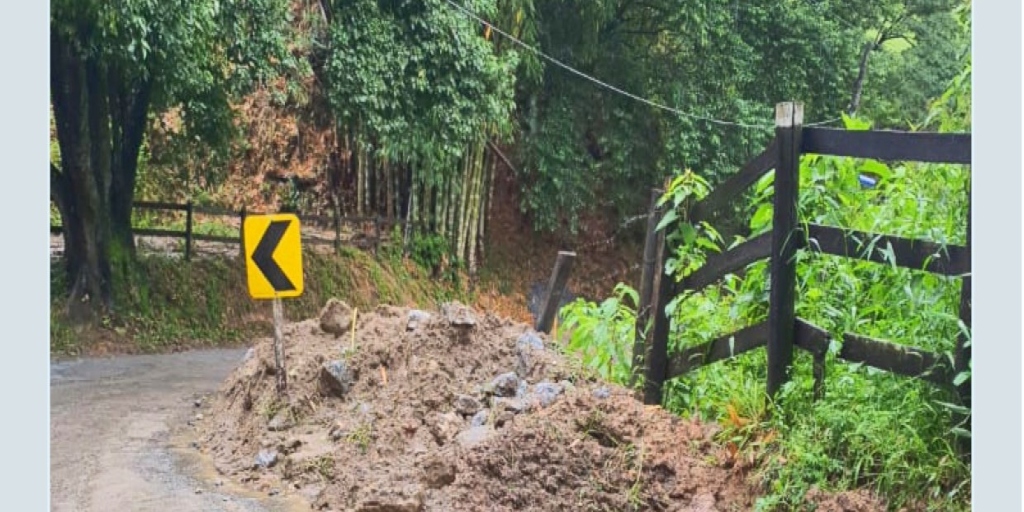 Trecho da RJ-144 em Duas Barras ficou parcialmente interditado após parte da pista ceder