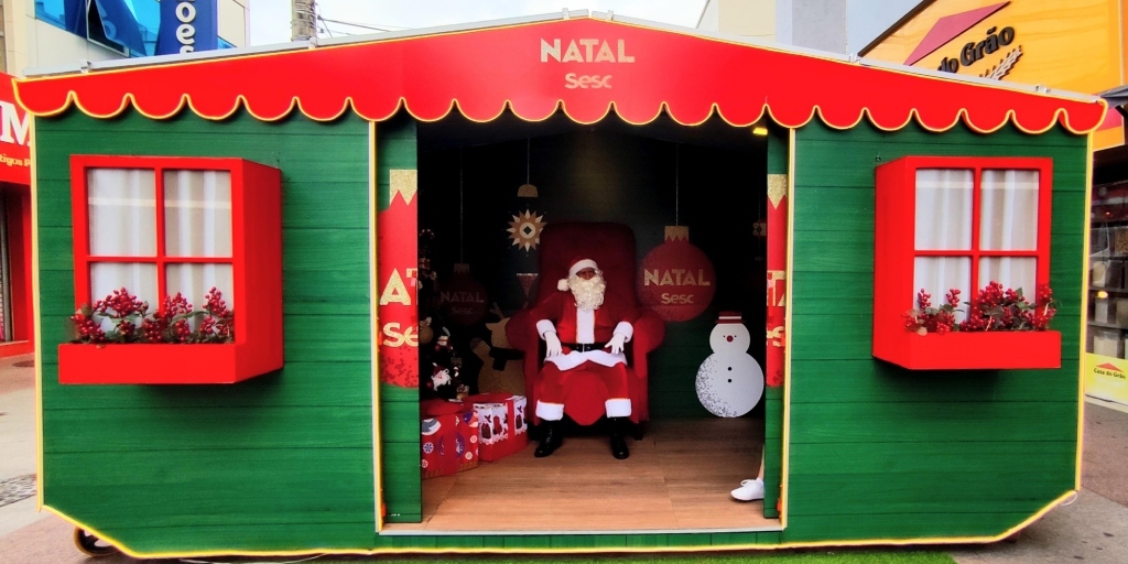 As famílias poderão levar as crianças para visitar e tirar fotos com o Papai Noel 