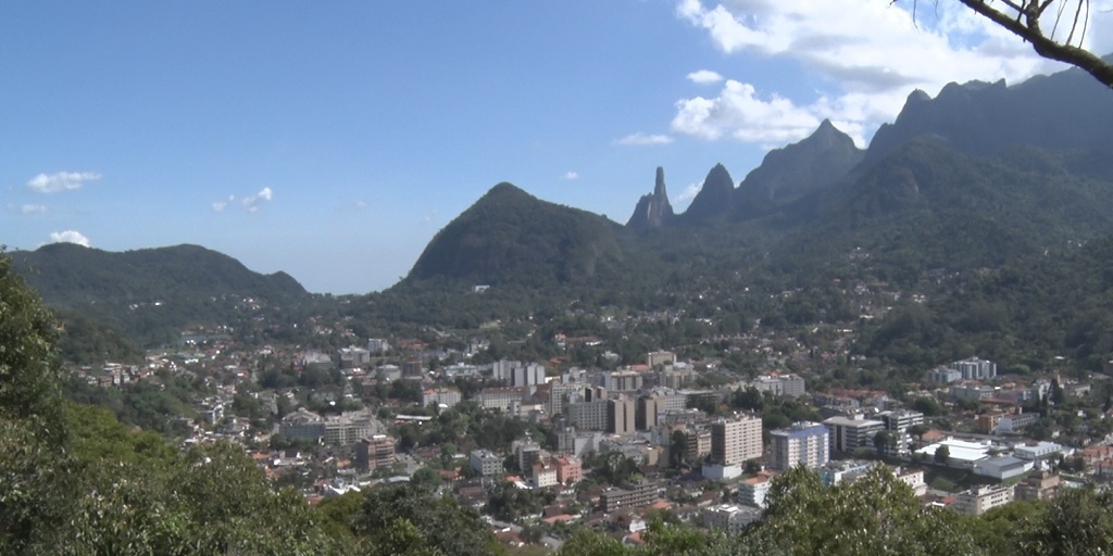 A cidade de Teresópolis oferece belas paisagens da serra fluminense