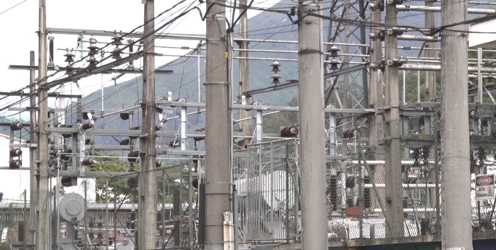 Empresas de energia confirmam oscilações em cidades do interior provocadas por apagão nacional