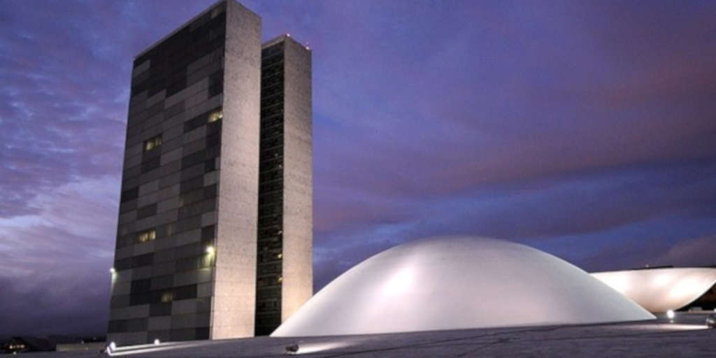 Disputa segue equilibrada pelas vagas do Rio para o Senado Federal