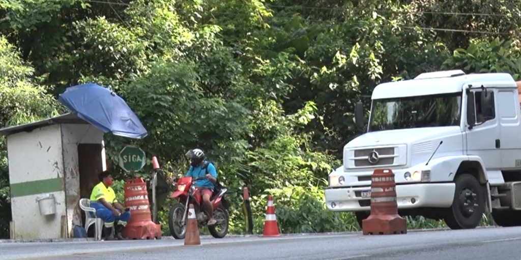 Local segue no sistema pare e siga desde a queda da barreira