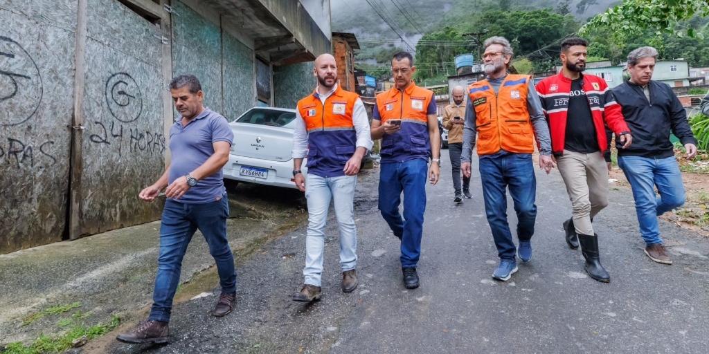 Secretário nacional de Proteção e Defesa Civil faz vistoria em áreas com danos causados pelas chuvas