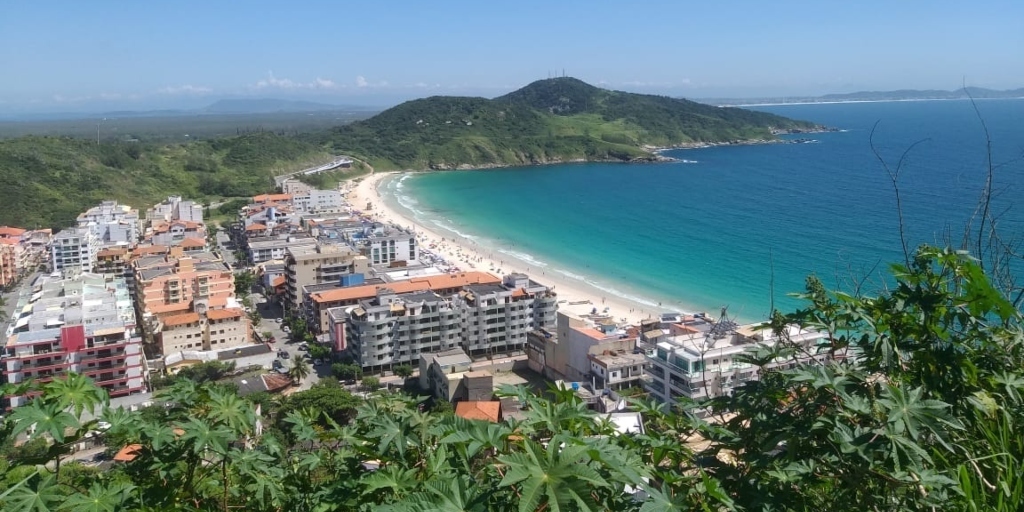 A Prainha é um dos locais mais procurados por visitantes em Arraial do Cabo