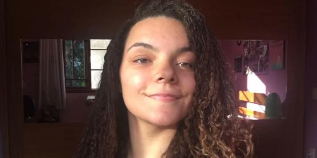 Bruna comemora sua primeira votação
