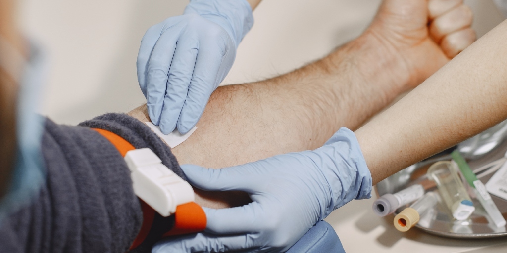 Prefeitura de Nova Friburgo realiza mutirão de exames de sangue em diferentes postos, a partir desta segunda