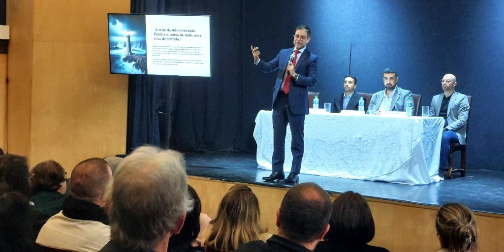 Prefeitura de Teresópolis lança Escola de Governo, com conteúdos gratuitos para servidores públicos 