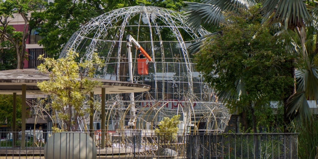 O tradicional globo de luzes volta a brilhar na edição deste ano do Natal em Nova Friburgo
