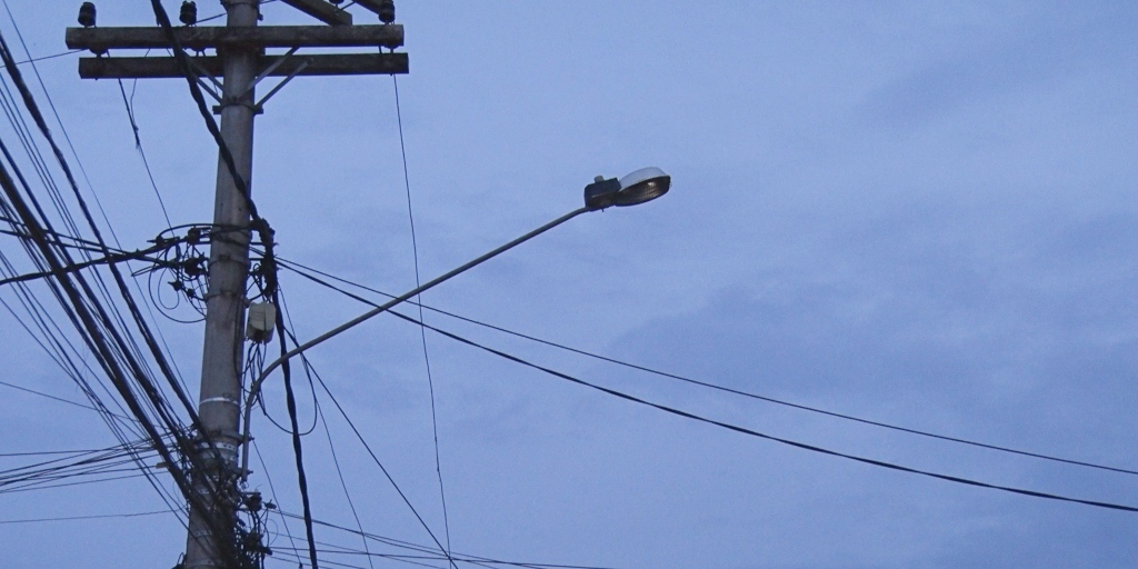 Poste sem iluminação em Nova Friburgo