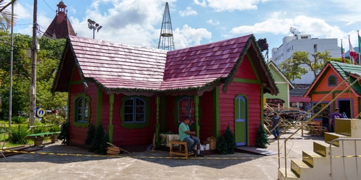 Programação oficial do Natal em Friburgo começa com cortejo do Papai Noel; confira todos os detalhes