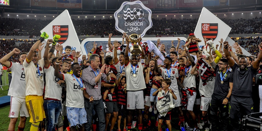 Flamengo supera o Vasco e conquista seu 35º título estadual 