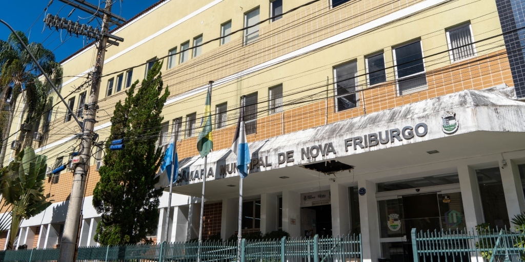 Após decisão judicial, Câmara de Friburgo vota novamente composição das comissões permanentes nesta terça, 24