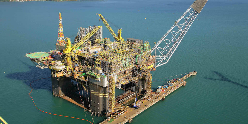 Encerramento de plataformas de petróleo deve gerar R$ 50 bilhões ao estado do Rio