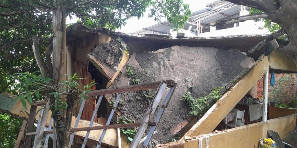 Foram mais de 80 deslizamentos de terra em Carmo