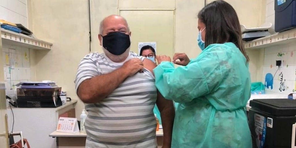 Cantagalo, Macuco, Bom Jardim e Teresópolis vacinam idosos contra a Covid-19 nesta sexta-feira