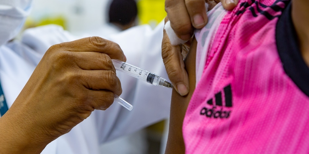 Depois de Cachoeiras de Macacu, Duas Barras inicia vacinação contra a gripe