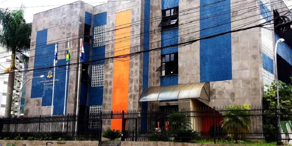 Teresópolis anuncia concurso público com 301 vagas para a educação 