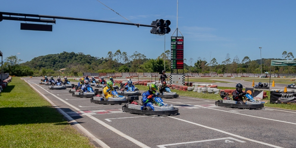 Quinta etapa do Campeonato Friburguense de Rental Kart 2023 será disputada neste domingo