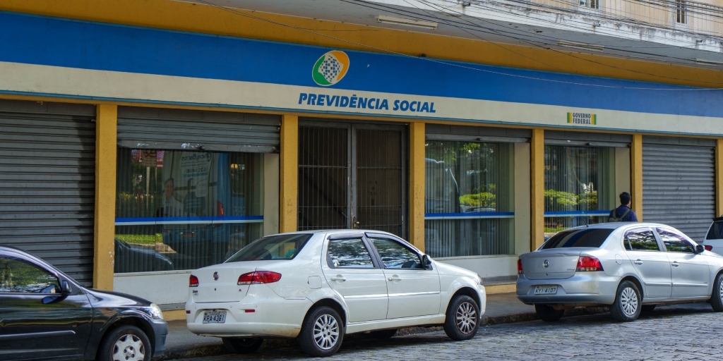 Agências do INSS estarão fechadas a partir desta quarta-feira para atualização de sistemas em todo o país