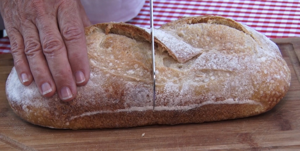 Existem diversos tipos de pães, como o ciabatta