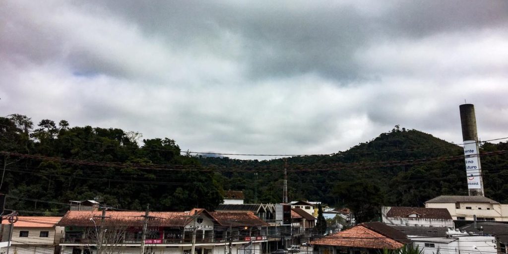 Nova Friburgo registra a madrugada mais fria do ano, segundo o Inmet