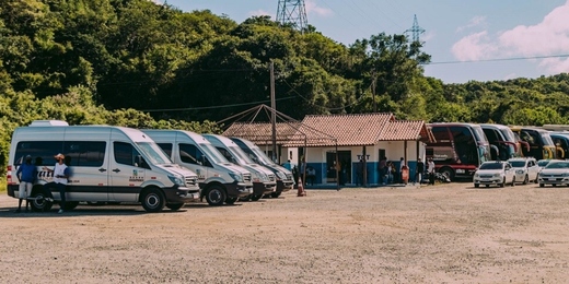 Cabo Frio aumenta tarifa para transportes de turismo e implementa novas regras para o setor