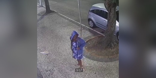 Vídeo flagra momento em que pessoa escreve frase homofóbica na fachada da Câmara de Cabo Frio