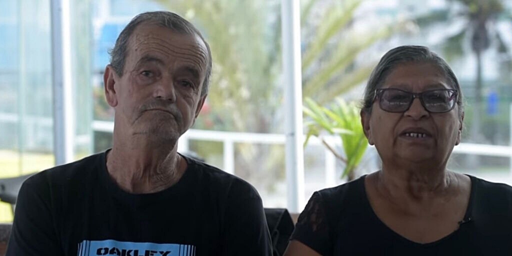 Duas crianças foram acolhidas por Júlio e Maria 