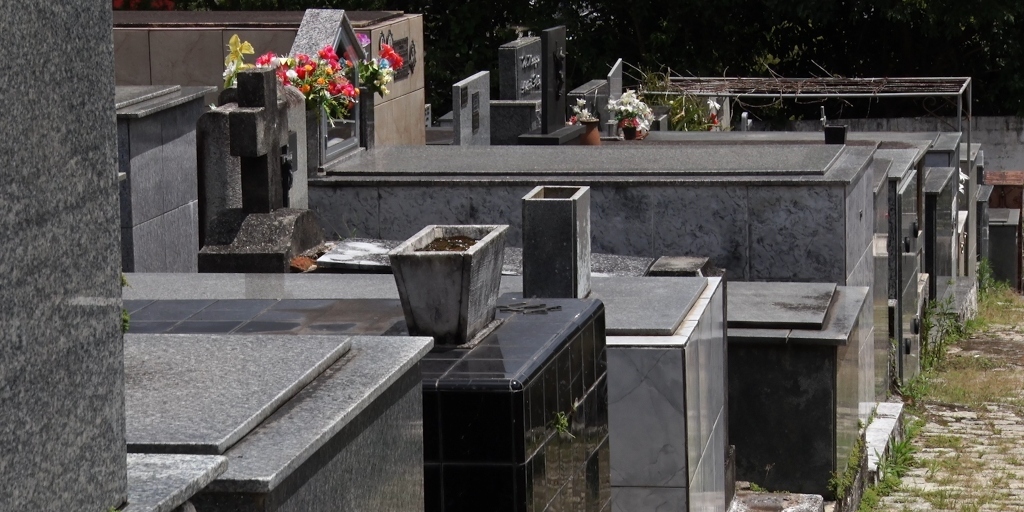 Nova Friburgo enfrenta colapso nos cemitérios em razão da pandemia