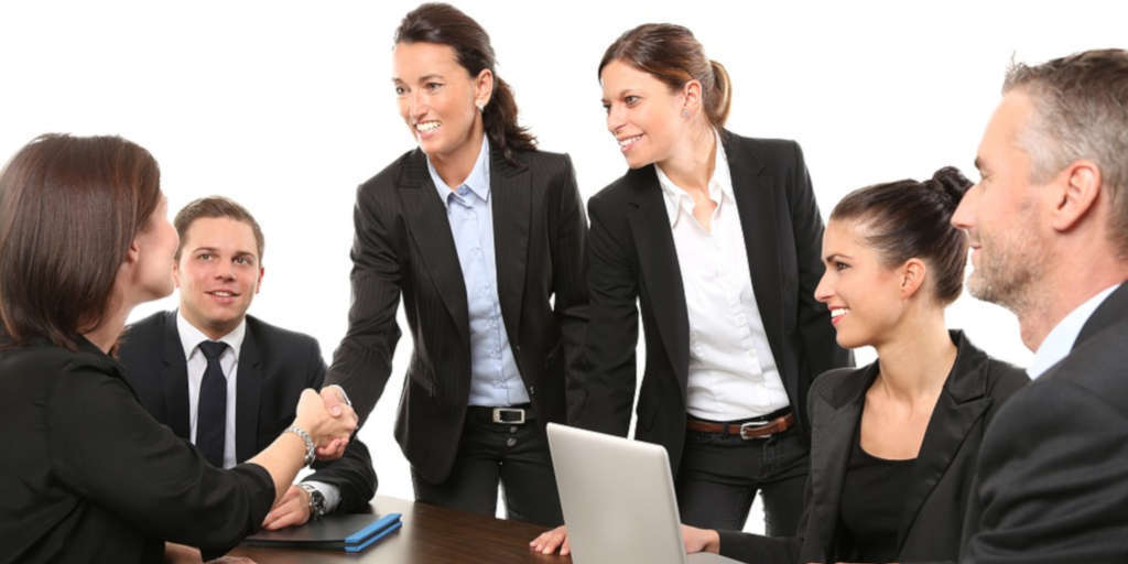 Mulheres pobres enfrentam dificuldades para se manter no mercado de trabalho