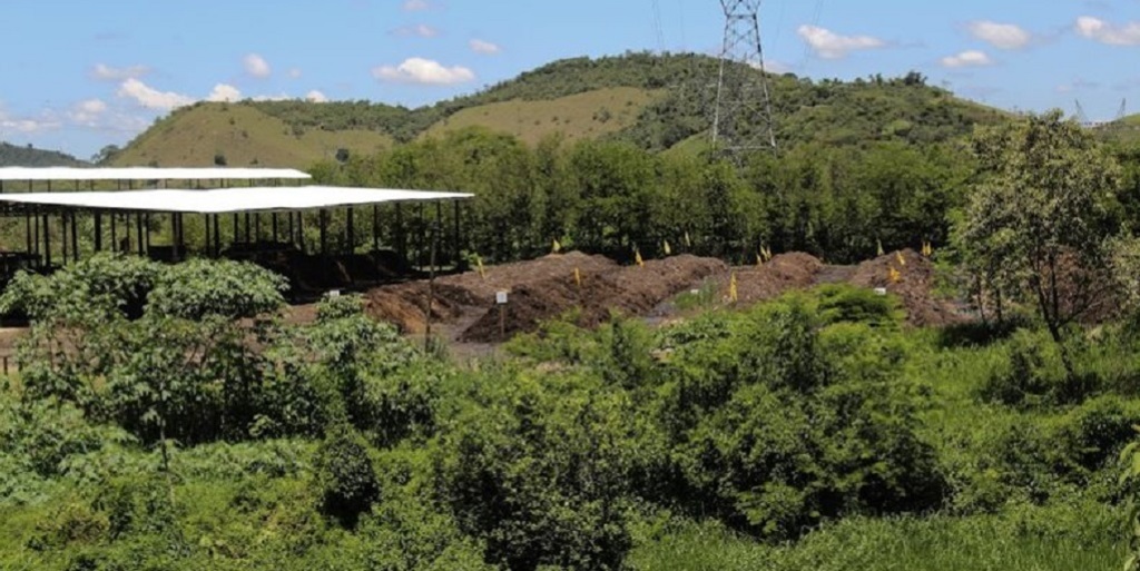 Campo da empresa Vide Verde, responsável pela reciclagem do lodo gerado nas ETEs