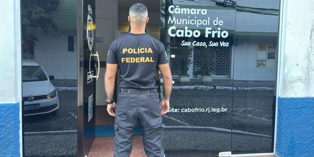 Policiais federais cumprem sete mandados de busca e apreensão nos dois municípios