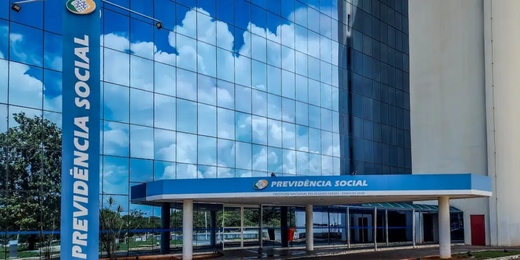 Governo federal antecipa pagamento do 13º de aposentados e pensionistas do INSS