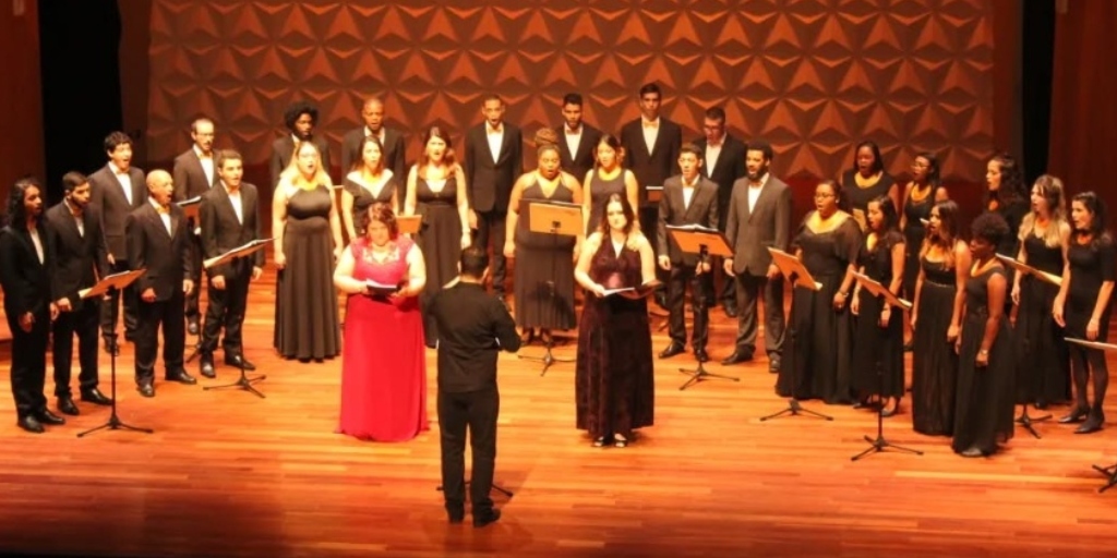 Madrigal do Villa realiza neste sábado, 20, uma apresentação especial de Natal em Cantagalo