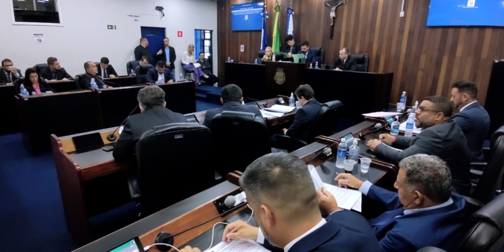 Maioria de vereadores da Câmara de Cabo Frio aprova aumento do IPTU para 2023