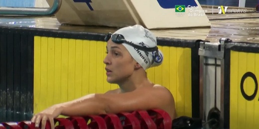 Nadadora Jhennifer Alves fica a um segundo de vaga em Tóquio 2020, mas terá segunda chance