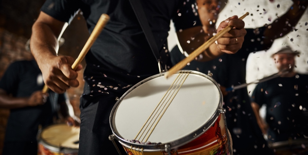 Quer participar dos últimos ensaios das escolas de samba de Friburgo? Veja dias, locais e horários