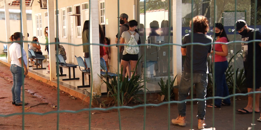 Jovens recebem vacina contra Covid-19 nesta semana em Araruama e Cabo Frio