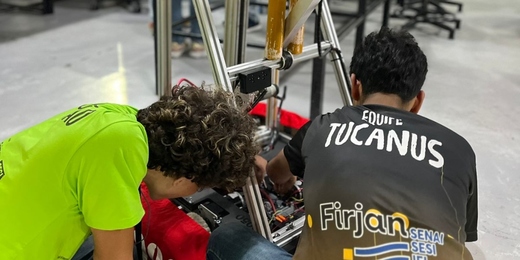 Jovens da equipe Tucanus representam Nova Friburgo no Festival Sesi de Robótica, em Brasília